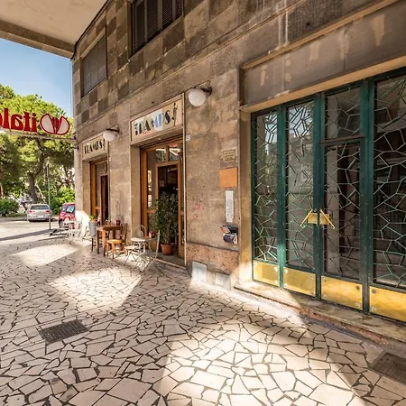 Guest house Nelli - Via Veneto La Spezia